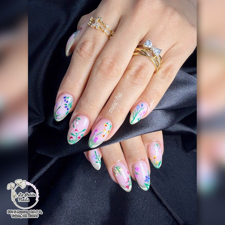 LA PETITE NAILS
